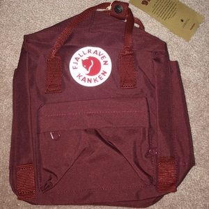 KANKEN MINI BACKPACK MAROON FJALLRAVEN